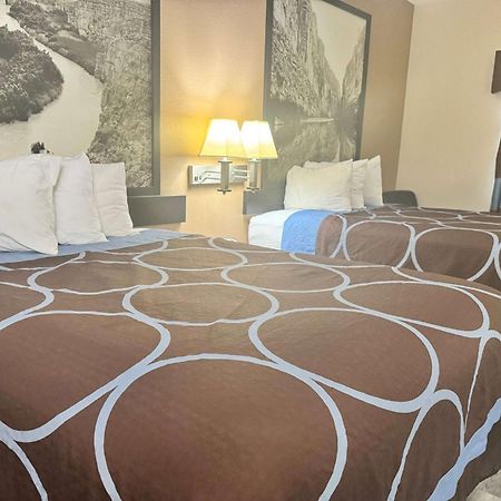 Super 8 By Wyndham האנטסוויל מראה חיצוני תמונה