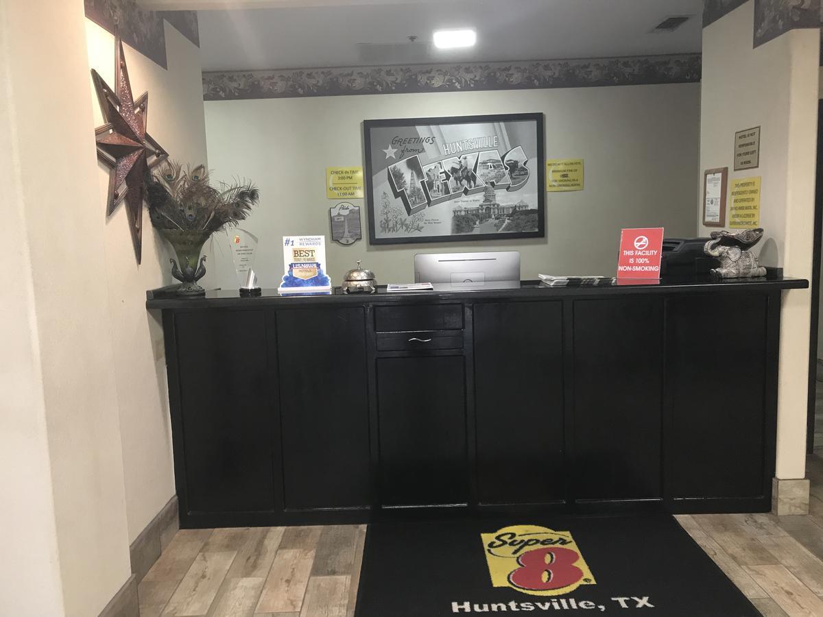 Super 8 By Wyndham האנטסוויל מראה חיצוני תמונה